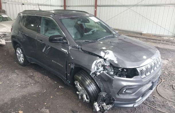 Informe del vehículo para VIN 3C4NJDBN5RT171152 - Imagen 1