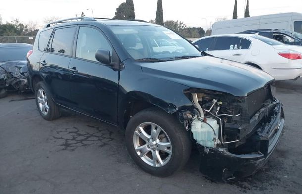 Informe del vehículo para VIN 2T3ZF4DV9BW077628 - Imagen 1