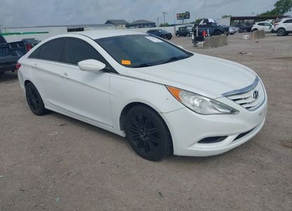 Vehicle Report for VIN 5NPEB4ACXDH532039 - Image 1