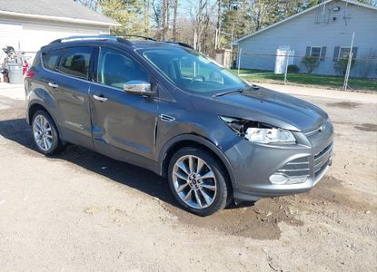 تقرير المركبة لـ VIN 1FMCU9G97FUA89251 - الصورة 1