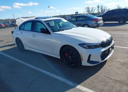 Informe del vehículo para VIN 3MW89FF01R8E80598 - Imagen 1