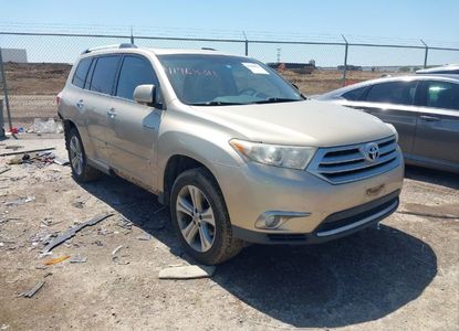 Raport pojazdu dla VIN 5TDYK3EH1BS031724 - Obraz 1