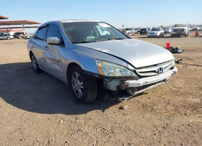 Vehicle Report for VIN 1HGCM56876A091235 - Image 1