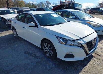 Vehicle Report for VIN 1N4BL4BV5MN340971 - Image 1