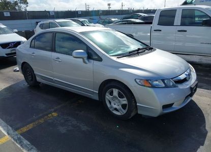 Отчет о транспортном средстве для VIN 2HGFA1F52AH332276 - изображение 1