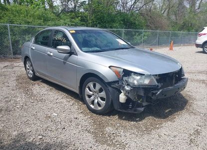 Raport pojazdu dla VIN 1HGCP26879A143313 - Obraz 1