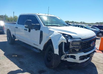 Vehicle Report for VIN 1FT8W2BT6REF49304 - Image 1