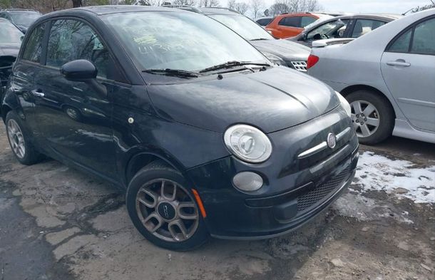 Raport pojazdu dla VIN 3C3CFFAR9DT511358 - Obraz 1