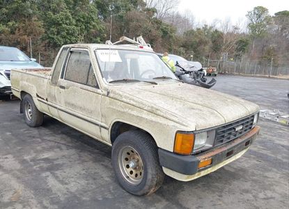 Informe del vehículo para VIN JT4RN56D0E0065812 - Imagen 1