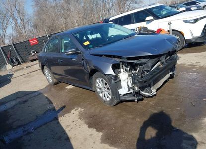 Raport pojazdu dla VIN 1VWAT7A33FC015366 - Obraz 1