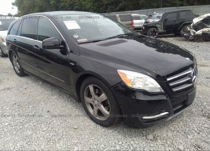 Vehicle Report for VIN 4JGCB2FE8CA155153 - Image 1
