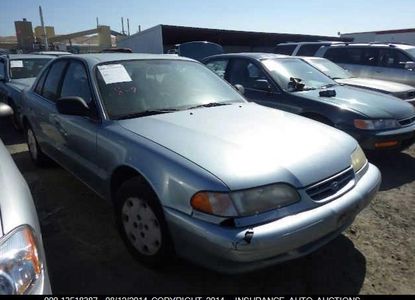 Vehicle Report for VIN KMHCF24F4SU446424 - Image 1