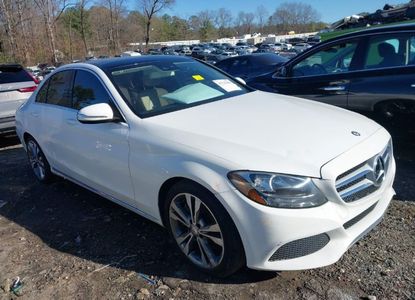 Informe del vehículo para VIN 55SWF4JB6GU159602 - Imagen 1