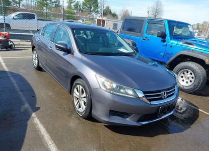 Fahrzeugbericht für VIN 1HGCR2F30FA019183 – Bild 1