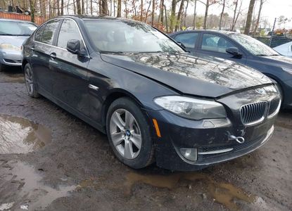 Informe del vehículo para VIN WBAXH5C55DD113059 - Imagen 1