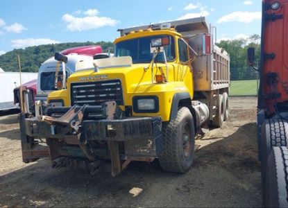 Raport pojazdu dla VIN 1M2P267CXYM044616 - Obraz 1