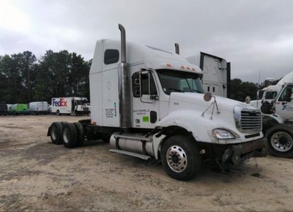 Vehicle Report for VIN 1FUJA6CKXADAT4700 - Image 1