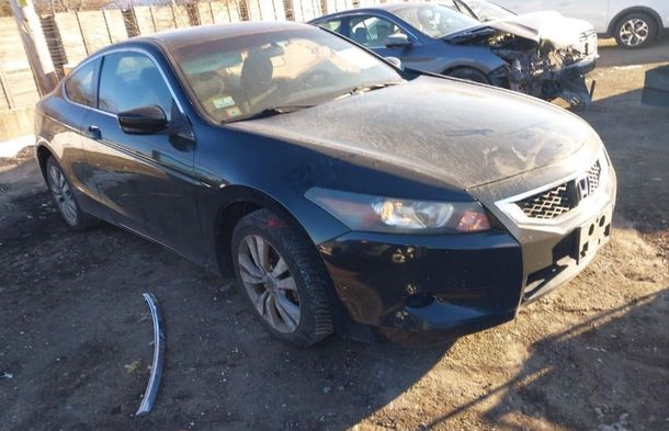 Raport pojazdu dla VIN 1HGCS12389A004245 - Obraz 1