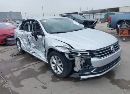 Informe del vehículo para VIN 1VWAA7A37JC015921 - Imagen 1