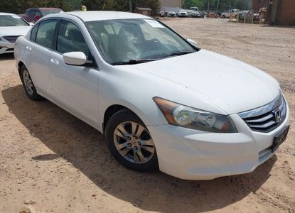 Raport pojazdu dla VIN 1HGCP2F61BA050632 - Obraz 1