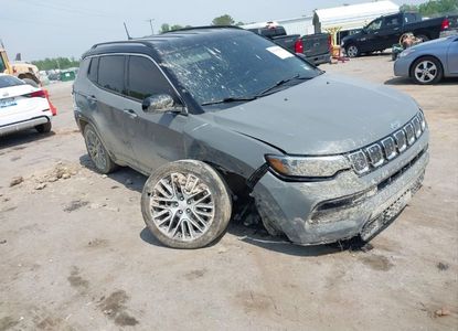 Informe del vehículo para VIN 3C4NJDCB4NT158729 - Imagen 1