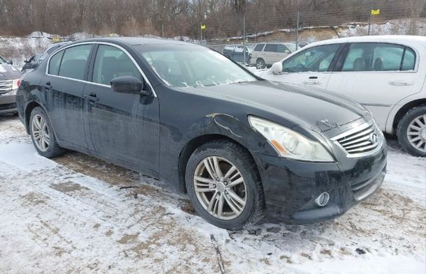 Informe del vehículo para VIN JN1CV6AR6BM352609 - Imagen 1