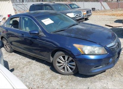 Informe del vehículo para VIN 1HGCP2F83BA109987 - Imagen 1