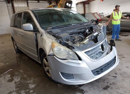 Vehicle Report for VIN 2V4RW3D12AR262996 - Image 1