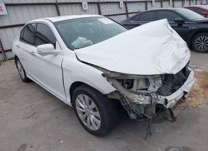 Raport pojazdu dla VIN 1HGCR3F95DA044605 - Obraz 1