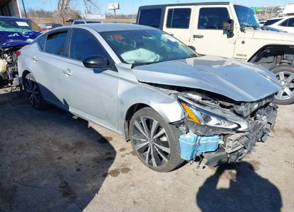 Vehicle Report for VIN 1N4BL4CV4MN330818 - Image 1