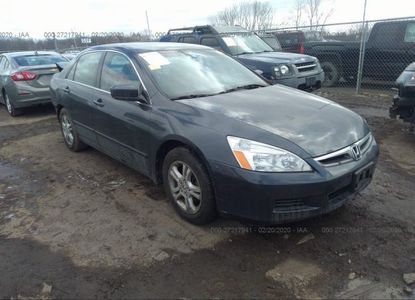 Rapport sur le véhicule pour VIN 1HGCM56336A095528 - Image 1