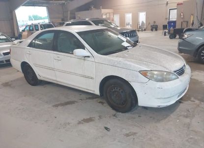 Informe del vehículo para VIN 4T1BE32K55U432699 - Imagen 1