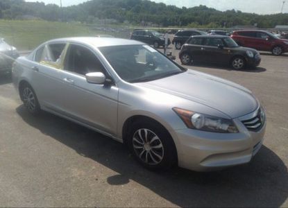 Vehicle Report for VIN 1HGCP2E31BA157607 - Image 1