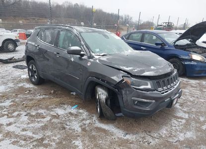 Vehicle Report for VIN 3C4NJDDB9HT640910 - Image 1