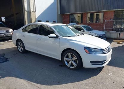 Raport pojazdu dla VIN 1VWBP7A33CC093053 - Obraz 1