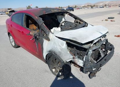 Vehicle Report for VIN KNADN4A3XC6050082 - Image 1