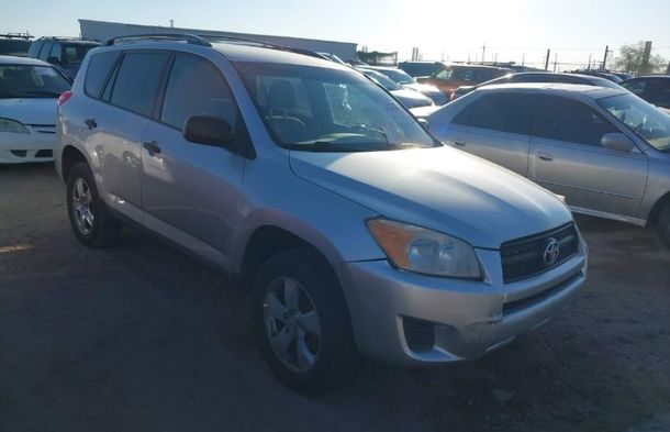 Raport pojazdu dla VIN 2T3ZF4DV7BW089504 - Obraz 1