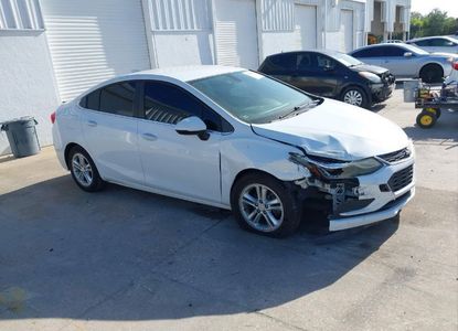 Informe del vehículo para VIN 1G1BE5SM7H7105752 - Imagen 1