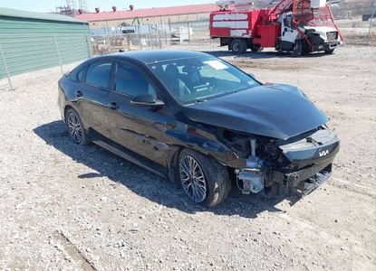 Vehicle Report for VIN 3KPF54AD6PE534643 - Image 1