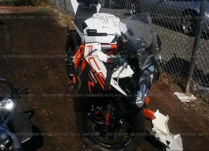 Informe del vehículo para VIN VBKVR9401EM901516 - Imagen 1