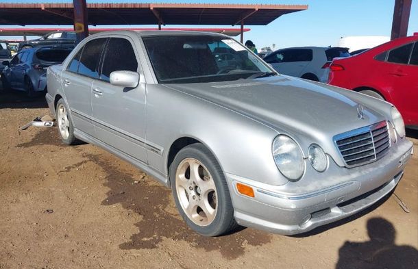 Raport pojazdu dla VIN WDBJF65J01B269627 - Obraz 1