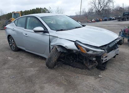 Raport pojazdu dla VIN 1N4BL4DWXMN303145 - Obraz 1