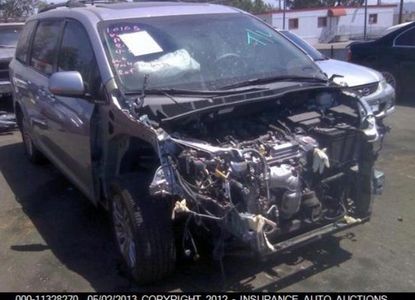 Raport pojazdu dla VIN 5TDYK3DC8CS257542 - Obraz 1