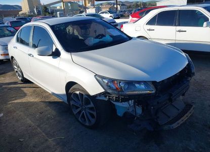 Informe del vehículo para VIN 1HGCR2F54FA071708 - Imagen 1