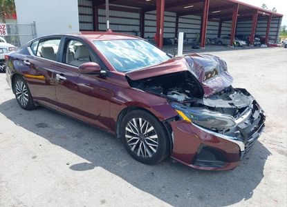 Vehicle Report for VIN 1N4BL4DV9PN415642 - Image 1