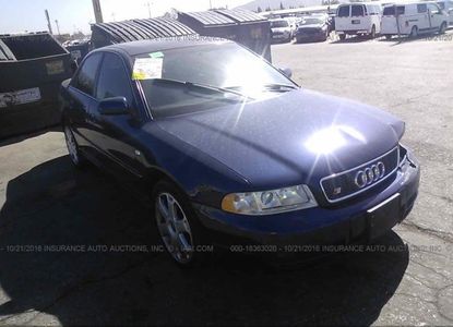 Raport vehicul pentru VIN WAUDD68D0YA045281 - Imaginea 1