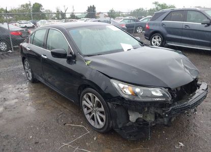 تقرير المركبة لـ VIN 1HGCR2E50FA070461 - الصورة 1