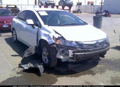 Informe del vehículo para VIN 2HGFB2F50CH598806 - Imagen 1