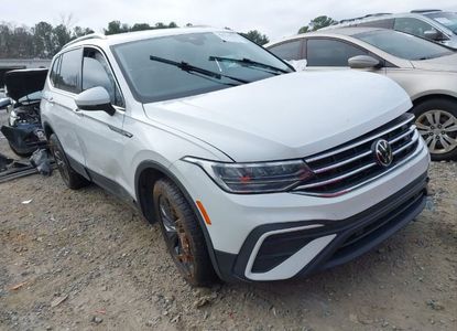 Vehicle Report for VIN 3VV2B7AX5NM055508 - Image 1