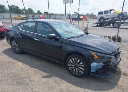 Raport pojazdu dla VIN 1N4BL4DV0RN303301 - Obraz 1